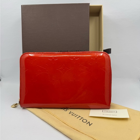 Louis Vuitton Vernis Red Zip Around Organizer GM Wallet 20822 - Picture 1 of 6
